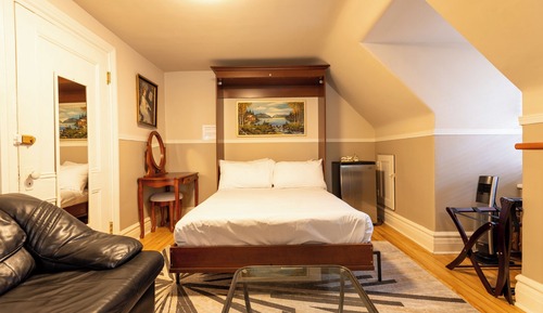 Family Suite, City View