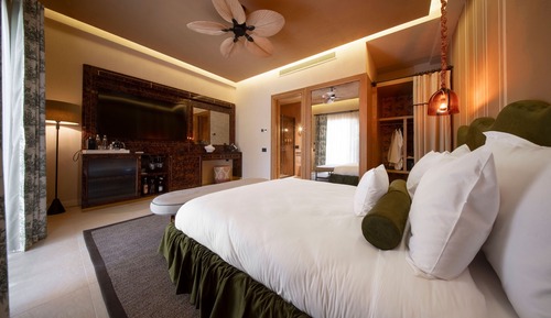 Deluxe Room, Garden Area