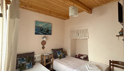 Room, City View