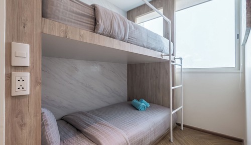 Condo, 3 Bedrooms, Balcony, Sea View
