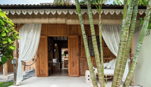 Classic Cottage, Garden View