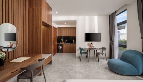Premier Studio, Balcony, Pool View