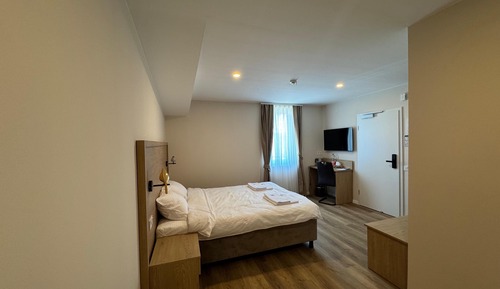 Basic Double Room, Park View