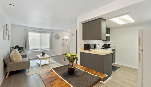 Economy Bungalow, Air conditioning, Garden View