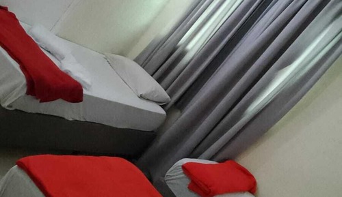 Economy Triple Room