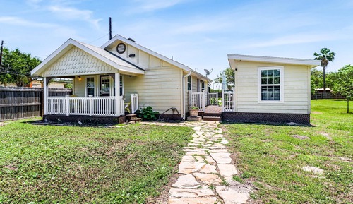 House, 2 Bedrooms