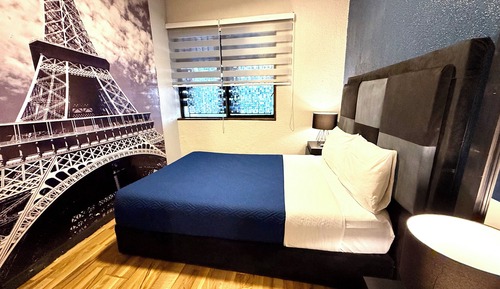 Basic Double Room, Shared Bathroom