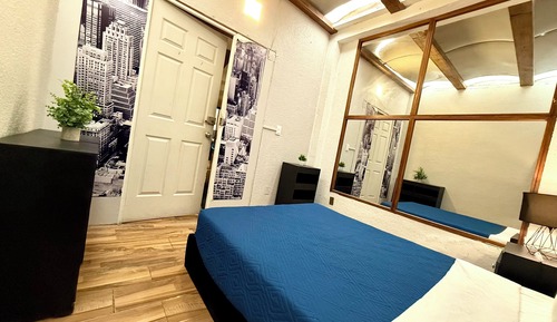 Economy Room, Shared Bathroom