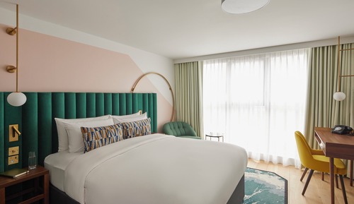 Premium Room