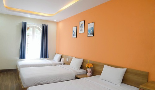 Family Triple Room, Air conditioning, City View