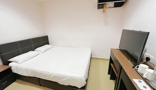 Standard Double Room, 1 Queen Bed
