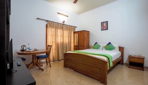 Executive Studio Suite, Balcony, Lake View