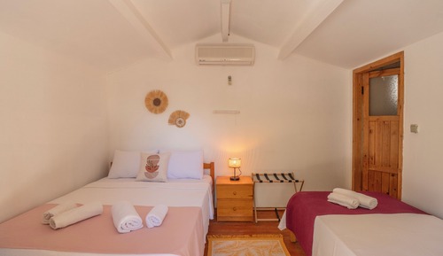 Standard Triple Room, Multiple Beds, Pool View