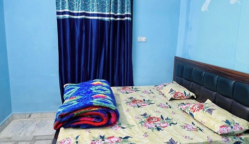 Room, City View