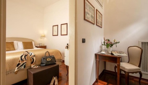 Deluxe Apartment, City View