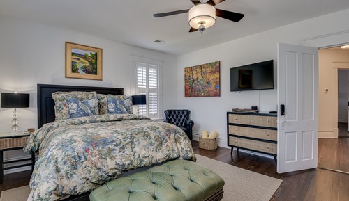 Deluxe Room, Pool View