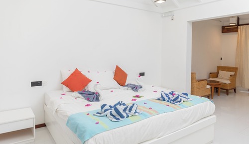 Deluxe Studio Suite, Garden View