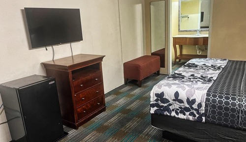 Room, 1 King Bed, Non Smoking
