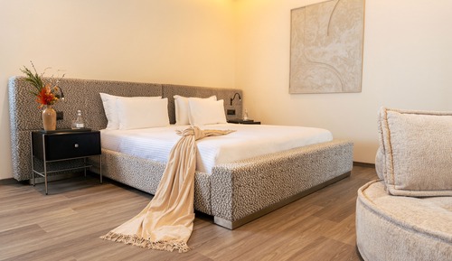 Superior Room, Garden View