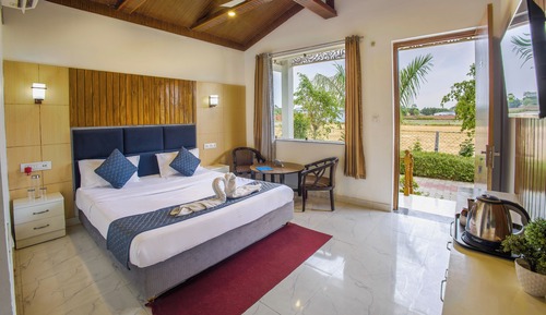 Superior Cottage, 1 Queen Bed, Balcony