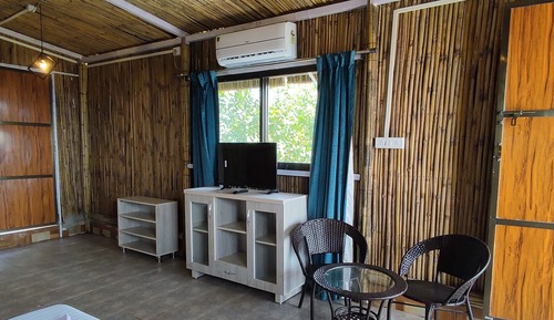 Traditional Cabin