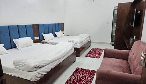 Deluxe Quadruple Room