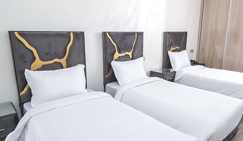 Basic Triple Room, Balcony