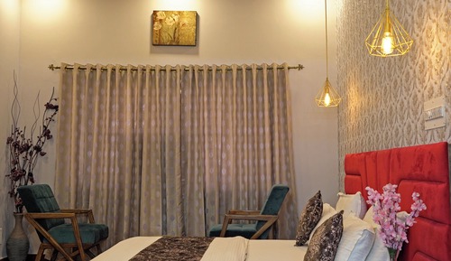 Royal Studio Suite