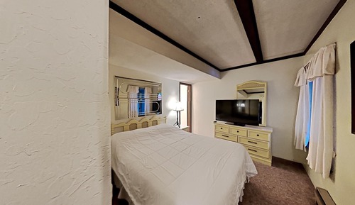 Condo, 2 Bedrooms