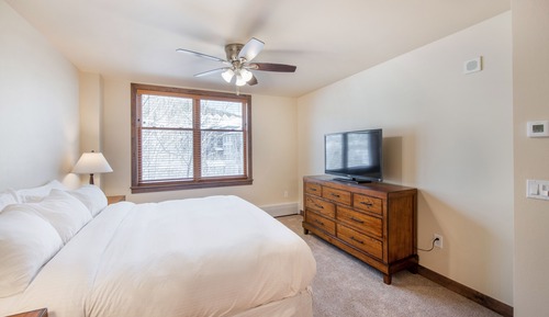 Condo, 3 Bedrooms