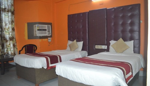 Executive Studio Suite, City View