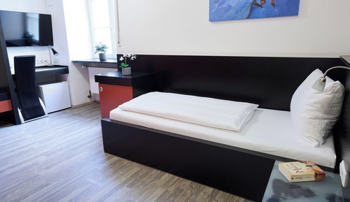 Classic Single Room