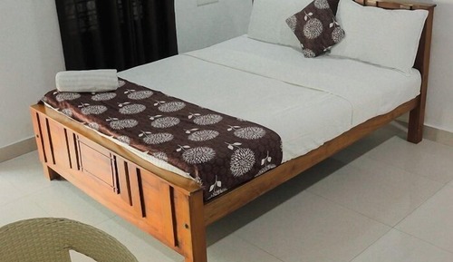 Comfort Room, 1 Queen Bed, Private Bathroom, Garden Area