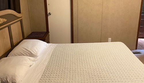 House, 2 Bedrooms, Patio