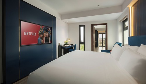 Signature Double Room, Lake View