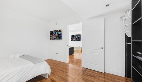 Condo, 2 Bedrooms, City View