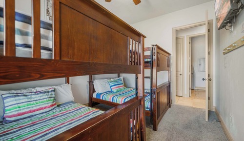 Condo, Multiple Beds, Balcony, Mountain View (Coral Sunset)