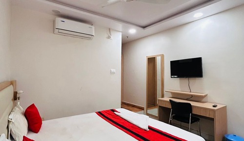 Double Room, Multiple Beds, Transfer Shower, Private Bathroom