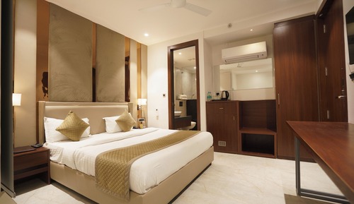 Royal Room