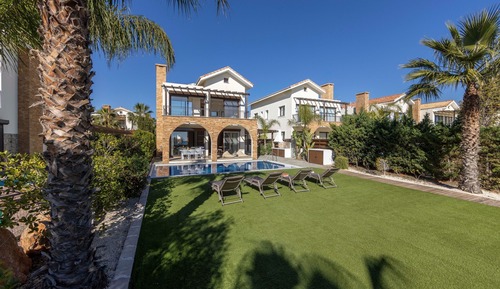 Villa