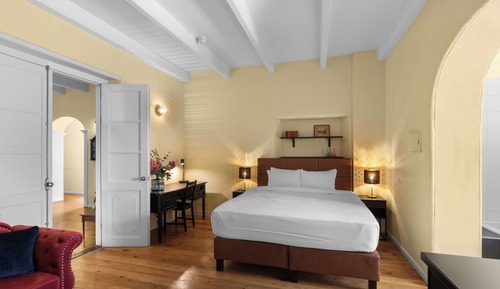 X-Large Room