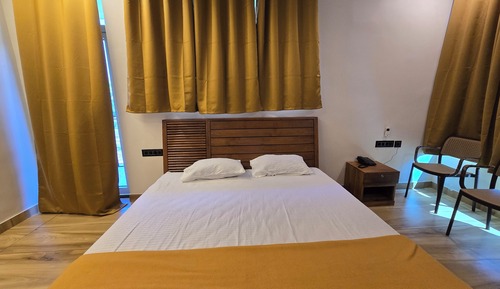 Deluxe Double Room, Air conditioning, Lake View
