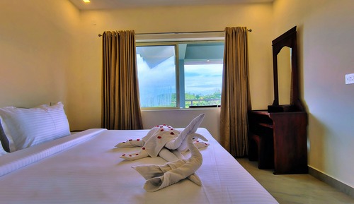 Deluxe Double Room, Balcony, Mountain View