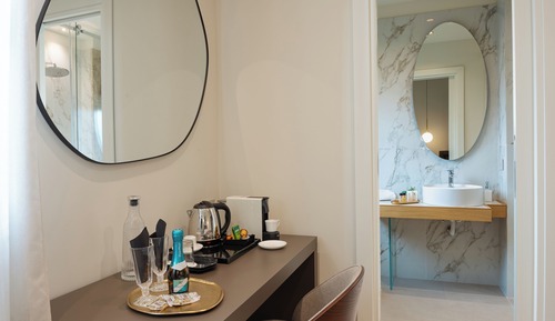 Deluxe Double Room, City View
