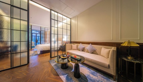 Signature Double Room, Courtyard View