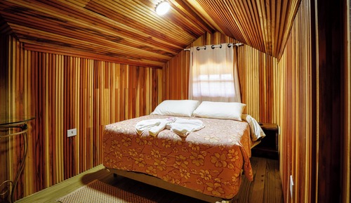 Economy Chalet
