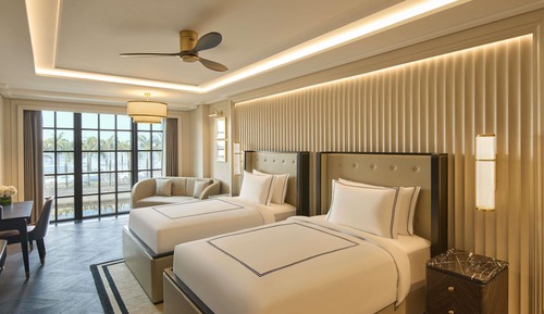 FAIRMONT 2 Single Beds City View