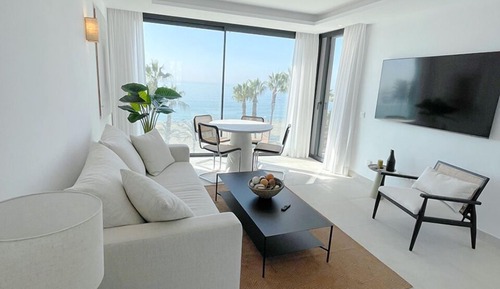 Luxury Apartment, Sea View