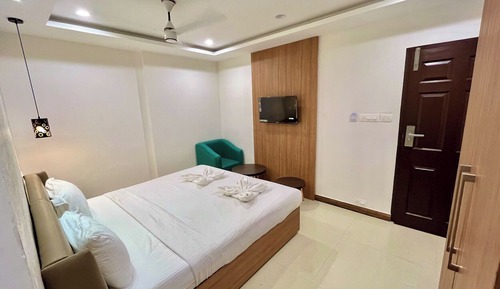 Deluxe Room AC