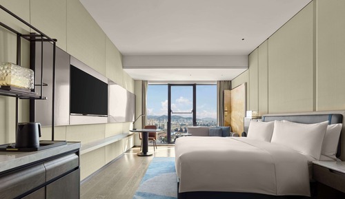 Deluxe Room, 1 King Bed